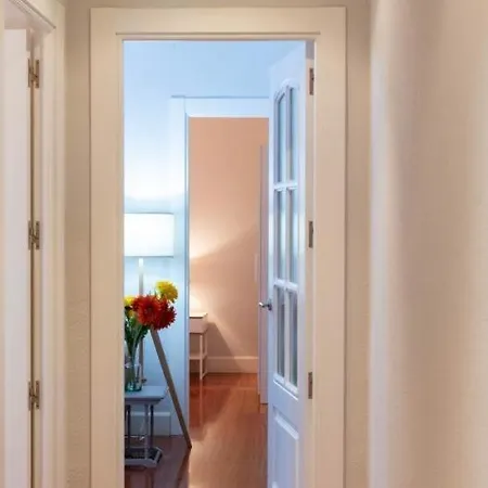 Indautxu Center By Next Stop Bilbao